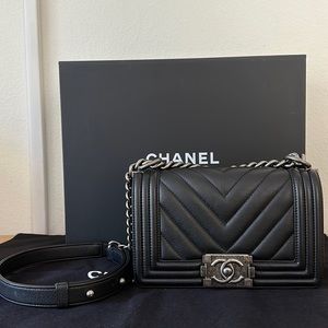 Chanel Boy Bag SMALL  /chevron calfskin